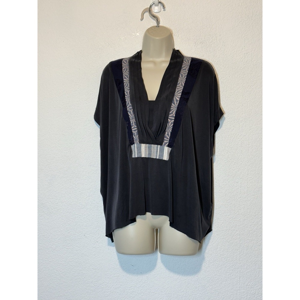 Anthropologie Akemi + Kin Small Gray Mixed Media Top Lagenlook Boho‎ Oversized